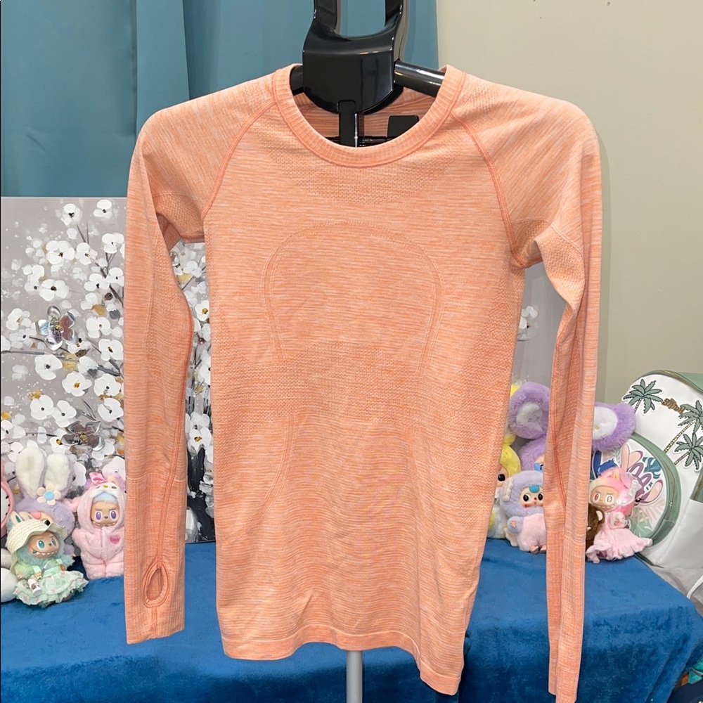 Lululemon swiftly Peach Long Sleeve Top size 4